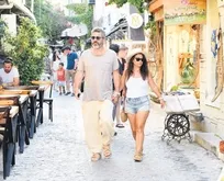 Şenocak’lardan Çeşme çıkarması!