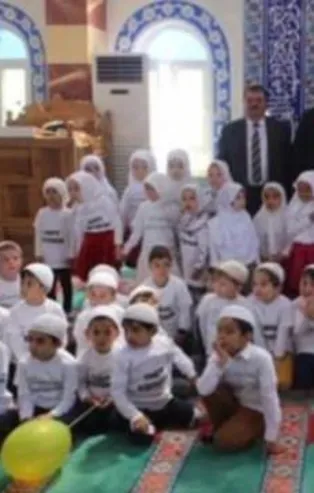 Terör örgütlerinin sesi Cumhuriyet gazetesinden namaz nefreti