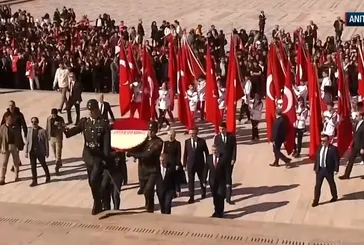 Anıtkabir’de 19 Mayıs coşkusu: Bakan Bak ve gençler ata’nın huzurunda!