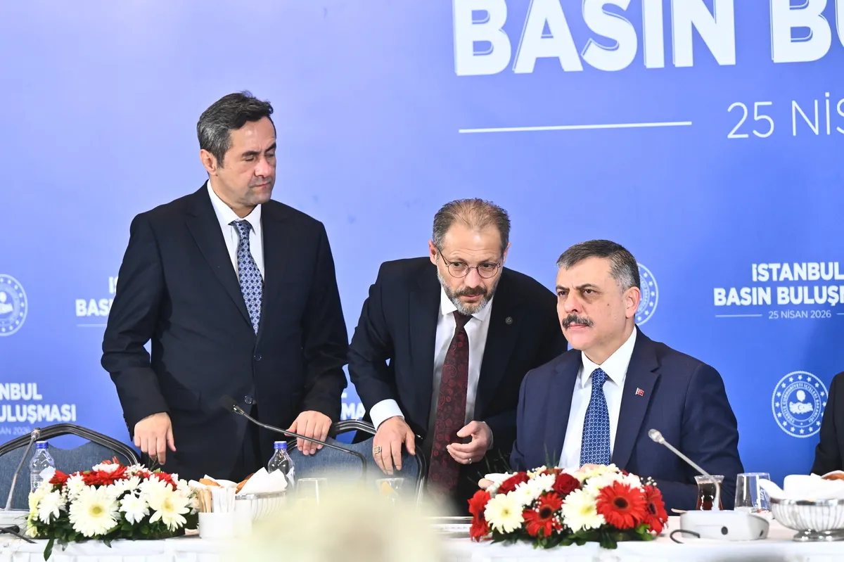 bakan-ciftci-duyurdu-okullarda-kamera-bekci-ve-siki-denetim-donemi-1777126050558.jpg Bakan Çiftçi duyurdu: Okullarda kamera, bekçi ve sıkı denetim dönemi-4