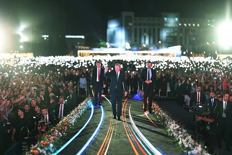 ankarada-tarihi-konusma-baskan-erdogan-mesaji-verdi-acin-yollari-buyuk-turkiye-cumhuriyeti-geliyor-1786736615923.jpeg Ankara'da tarihi konuşma! Başkan Erdoğan mesajı verdi: Açın yolları 'Büyük Türkiye Cumhuriyeti' geliyor!-6