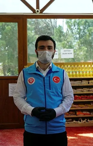 Sarıyer'de ibadete kapatılan caminin kapıları, hayır için ihtiyaç sahiplerine açıldı