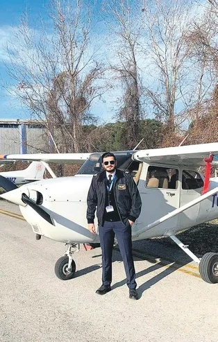 Bursa'da eğitim uçağı yere çakılarak Pilot Furkan Otkum ile öğrencisi Murat Avşar hayatını kaybetti
