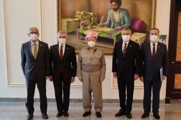 CHP'den sızan bomba kulis: Barzani'ye "PKK ile çatışmayı bitirin bağımsızlık referandumunuzu tanıyalım" teklifi yapıldı