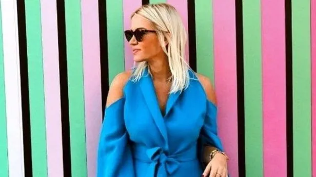 Türkiye İzmir depremine kenetlenmişken İYİ Partili Lütfü Türkkanın kızı Dilara Türkkan Instagramdan reklam yaptı!