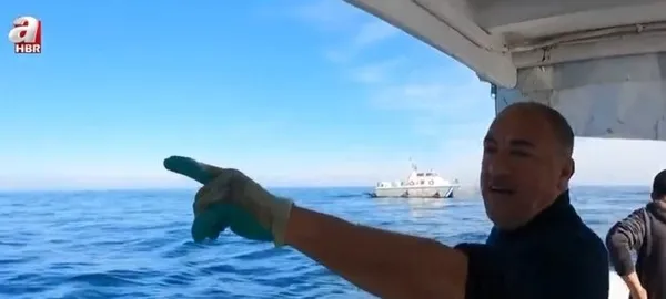 turk-balikci-ilker-ozdemir-yunani-nasil-kovdugunu-anlatti-bundan-sonra-da-karsi-gelmeye-devam-edecegiz-1643894349820.jpg Türk balıkçı İlker Özdemir Yunan'ı nasıl kovduğunu anlattı: Bundan sonra da karşı gelmeye devam edeceğiz-3