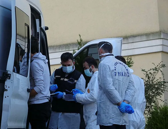 Pendik’te kan donduran olay! Eşini dambılla öldürdü