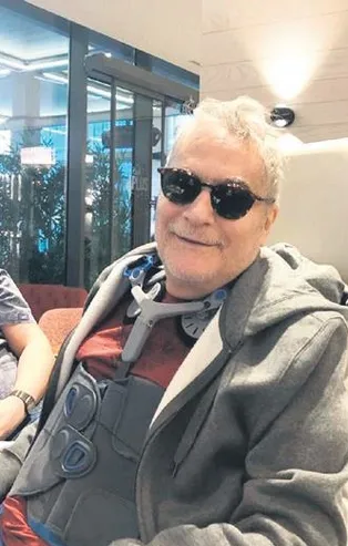 Mehmet Ali Erbil'den iyiyim pozu