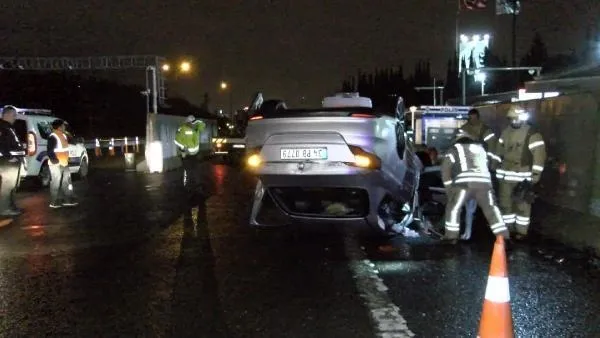 SON DAKİKA: Gece yarısı alkollü sürücü dehşeti! Kullandığı otomobil takla attı: 3'ü çocuk 4 yaralı-5