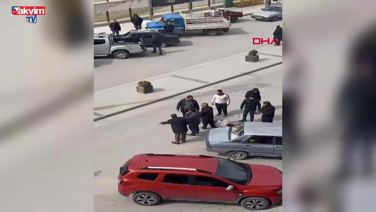 Konya'da bıçaklı sopalı kavga videosu izle!