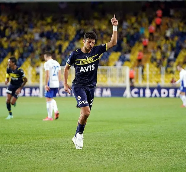 herkes-helsinkiyi-yikan-genc-yildizi-konusuyor-muhammed-gumuskaya-fenere-umut-oldu-1629504504555.jpeg Herkes Helsinki’yi yıkan genç yıldızı konuşuyor! Muhammed Gümüşkaya Fener'e umut oldu-2