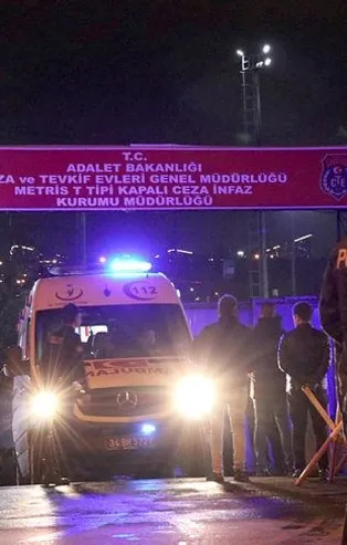 Metris Cezaevi'nde yangın