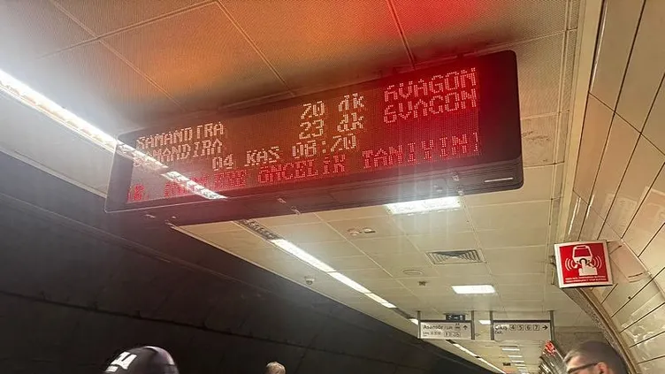 M5 Üsküdar-Samandıra Metro Hattı’nda Arıza!
