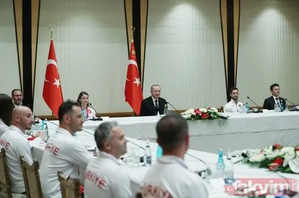 Başkan Erdoğan Avrupa ve dünya şampiyonalarında madalya alan cimnastikçileri kabul etti!