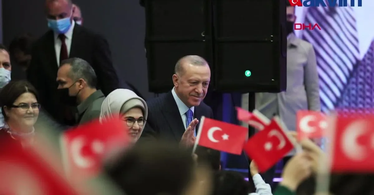 Başkan Erdoğan çocuklarla iftar yaptı