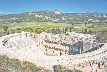Dünyaca ünlü yönetmen yeni filminin çekimleri için yeniden Antalya'ya geliyor!