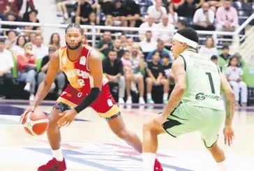 Aslan galibiyetle başladı