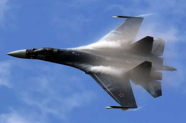 Rusya'dan flaş Su-35 açıklaması: F-35'lerle rekabet edecek güçte