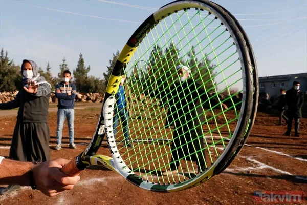 Koronavirüs salgınında köyden dışarı çıkamayan Şanlıurfa Viranşehirliler kendilerini tenise verdi - 25