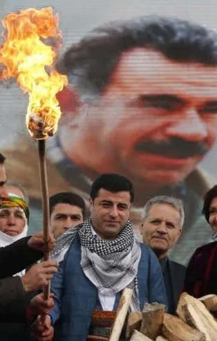 Son dakika: HDP'li Selahattin Demirtaş’ın "Cumhurbaşkanına hakaret" davasında cezası kesildi