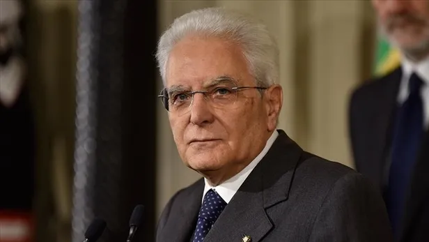 son-dakika-italyada-siyasi-kriz-draghinin-ikinci-kez-istifa-sonrasi-mattarella-parlamentoyu-feshetti-ulke-erke-1658424932516.jpeg Son dakika: İtalya'da siyasi kriz! Draghi'nin ikinci kez istifa sonrası Mattarella parlamentoyu feshetti: Ülke erken seçime gidiyor-5