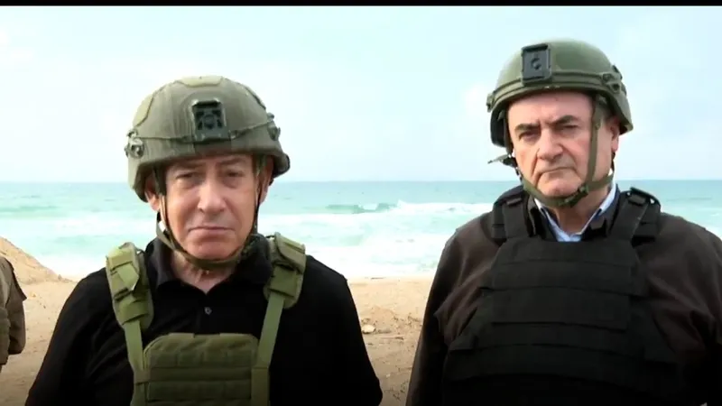 eli-kanli-katil-netanyahu-ve-katz-gazzeyi-ikiye-bolen-netzarim-koridoruna-gitti-katliama-devam-mesaji-1732046377560.jpeg Eli kanlı katil Netanyahu ve Katz Gazze'yi ikiye bölen Netzarim Koridoru'na gitti: Katliama devam mesajı-2