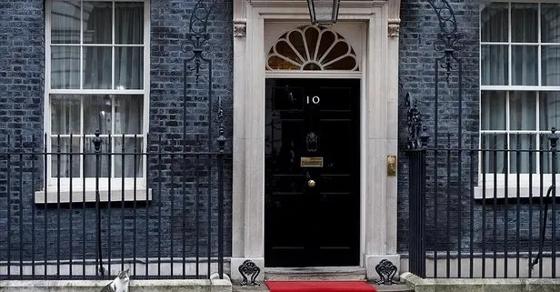 İngiltere’de Başbakanlık yarışı: Favori Sunak birinci, bir aday daha elendi