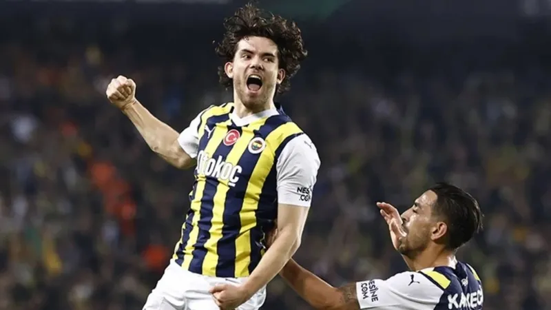 ferdi-kadioglunun-transferi-bitiyor-yildiz-oyuncu-ingiltereye-gidiyor-1724422520968.jpeg Ferdi Kadıoğlu