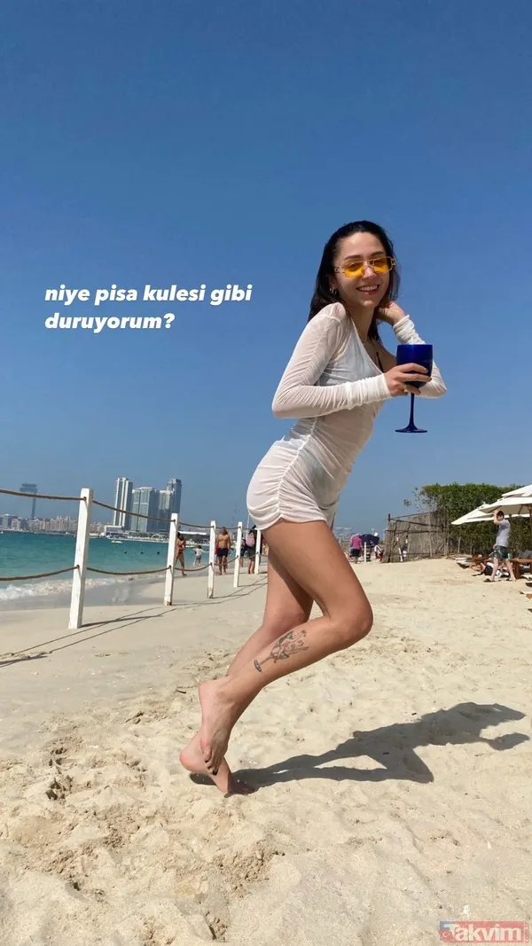 Zeynep Bastık siyah bikinisi ile yakın çekim paylaştı ortalığı salladı! İddialı pozları çok konuşuldu sosyal medya ikiye bölündü - 9