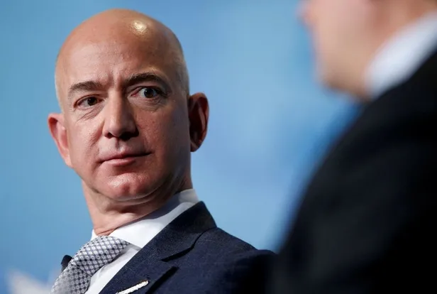 Dünyanın en zengin ismi Jeff Bezos: Dünyayı mahvediyoruz, ben de uzaya yatırım yapıyorum-1
