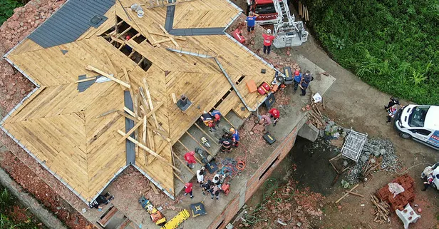 Trabzon'da inşaat halindeki binanın çatısı çöktü: 2 işçi enkaz altında