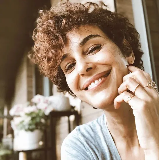 Arzum Onan son kararını verdi çabucak gitti kestirdi! Mehmet Aslantuğ'un eşi Arzum Onan görenleri şoke etti-3