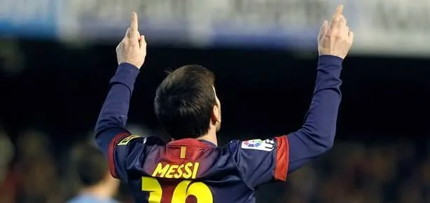 Messi’nin şutunu rövaşatayla önledi