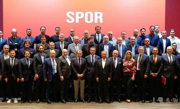 1662509876868.jpeg Türk futbolu Riva'da birlik mesajı verdi! TFF ve Süper Lig başkanları bir araya geldi-3