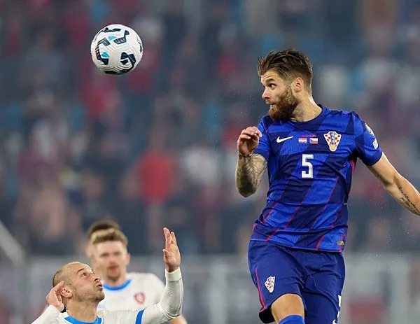 Yine yeniden Caleta Car