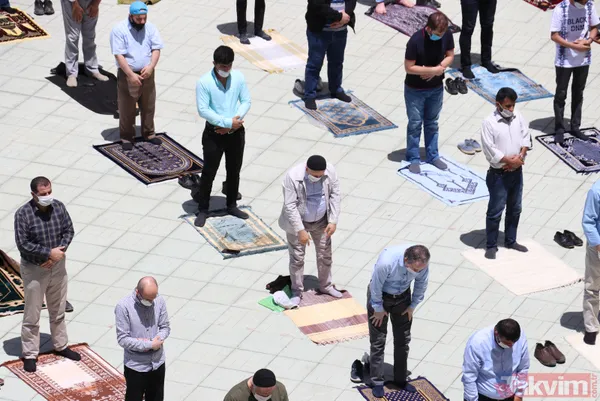 Koronavirüs sonrası ilk cuma namazı! Türkiye'nin dört bir yanından görüntüler geldi - 42