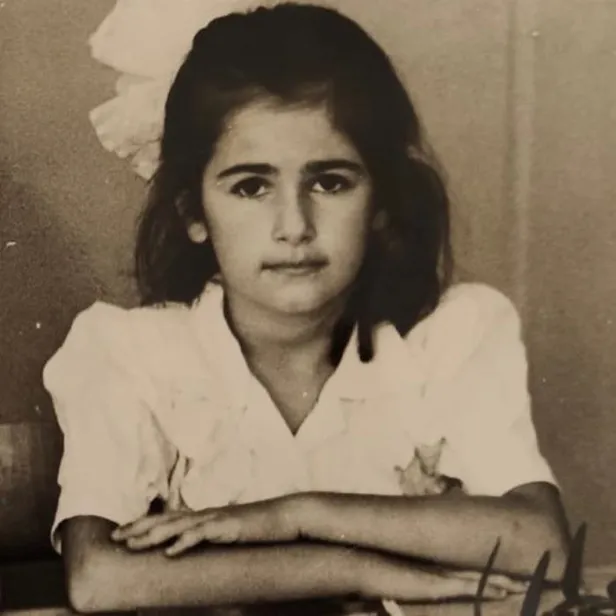 kavga-edip-yuzuk-attilar-gokhan-alkan-ve-nesrin-cevadzade-ayrildi-mi-neden-ayrildi-1631546859524.jpg Gökhan Alkan ve Nesrin Cevadzade ayrıldı mı, neden ayrıldı? Kavga edip yüzük attılar!-4