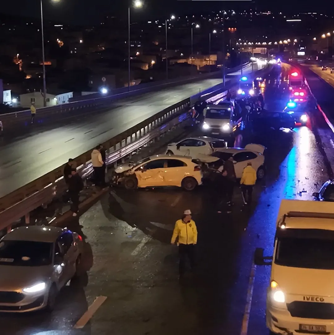 7 araç birbirine girdi