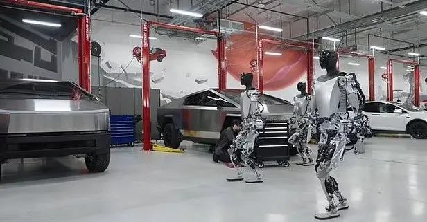 Robot istilasından korkanlar dikkat! Tesla fabrikasında acımasız ve kanlı saldırı: Elon Musk’ın robotu mühendisi hedef aldı