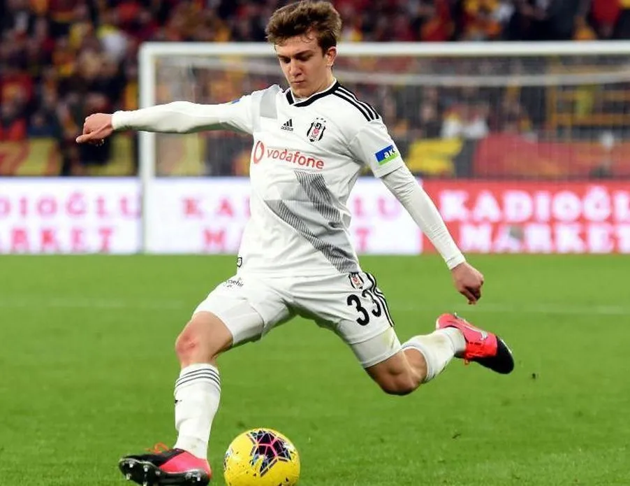 Stuttgart’tan Rıdvan Yılmaz’a teklif