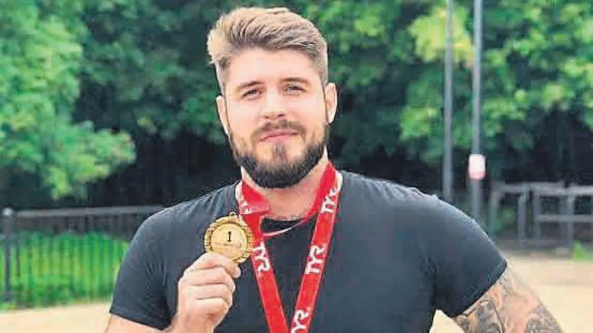Boğaziçi yüzme yarışında Rus yarışmacı Nikolai Svechnikov karaya çıkamadı