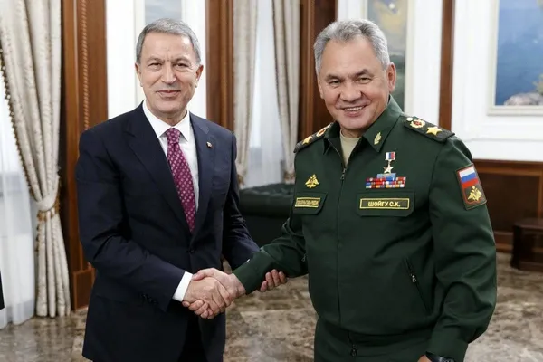 son-dakika-bakan-akar-rus-mevkidasiyla-gorustu-1649350422685.jpg Son dakika: Bakan Akar, Rus mevkidaşıyla görüştü!-2