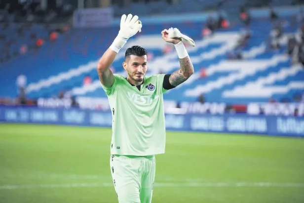 erick-pulgardan-carpici-aciklamalar-sezon-sonunda-italyaya-donecegim-1644965202959.jpeg Erick Pulgar'dan çarpıcı açıklamalar "Sezon sonunda İtalya'ya döneceğim"-11