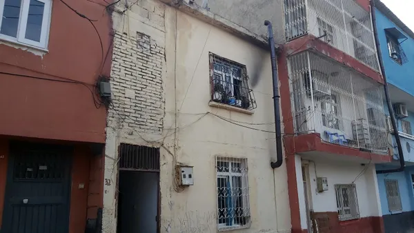 basindan-vurulan-8-yasindaki-medine-hayatini-kaybetti-kazara-kendisini-vurdugu-ortaya-cikti-1619004565888.jpg Başından vurulan 8 yaşındaki Medine hayatını kaybetti! Kazara kendisini vurduğu ortaya çıktı-9