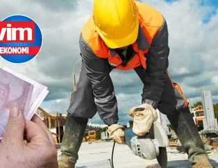 Saat ücretlerine yüzde 10'a ek olarak seyyanen zam ve 400 lira erzak çeki... 2022'de işçi maaşları arttı! İlk 6 ay için yüzde 27.44 zam müjdesi!