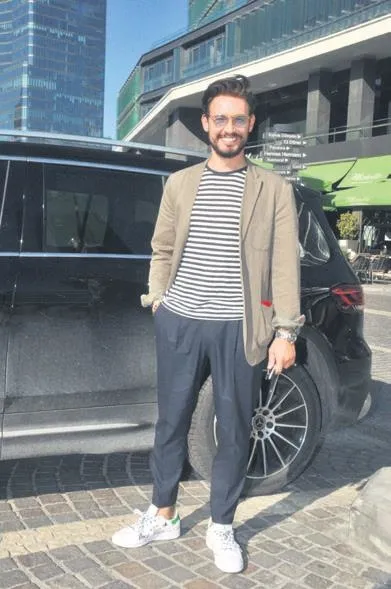 İrem Derici, sanat güneşi Zeki Müren selamı ile sahneye çıktı-3