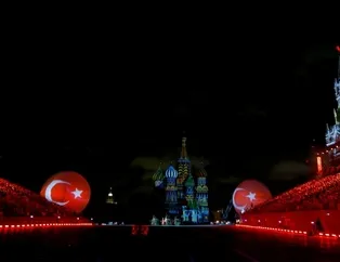 Kızıl Meydan, Mehter Marşı ile inledi