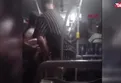 Metrobüste yumruk yumruğa kavga kamerada