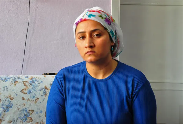 cocuklarinin-gozu-onunde-esinin-bogazini-falcatayla-kesti-iyi-hal-indirimi-aldi-1648105898579.jpg Çocuklarının gözü önünde eşinin boğazını falçatayla kesti iyi hal indirimi aldı-4