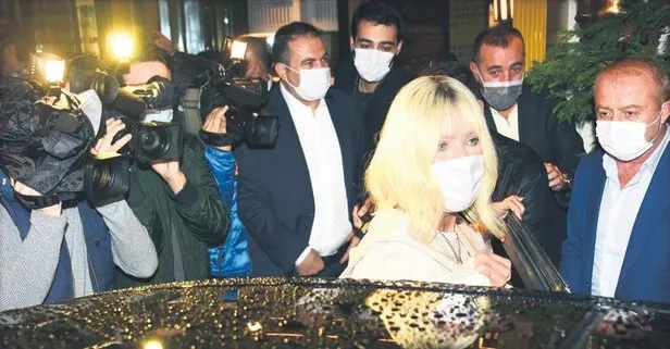 Fransiz Askisi Yontemiyle Yuzunu Gerdiren Seda Sayan Estetik Sorularini Duymazdan Geldi Takvim